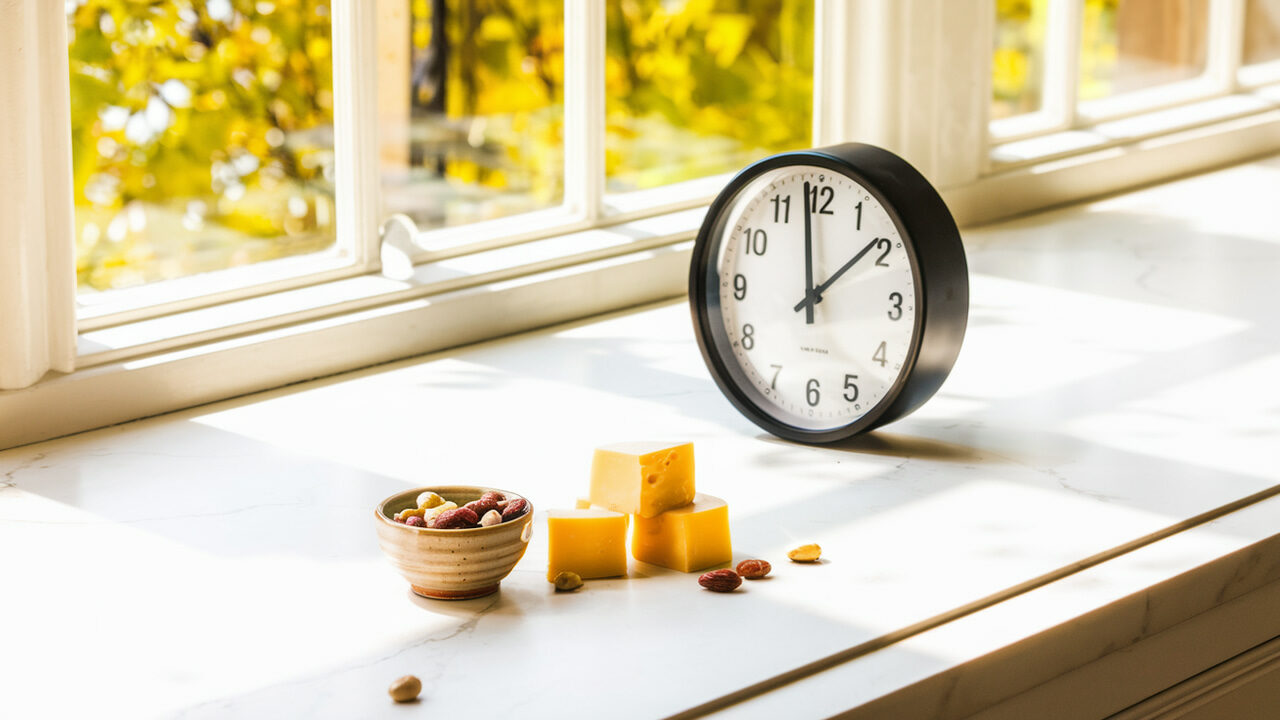 Keto Snacks vs No Snacks in Fasting Windows: Which Is Better?